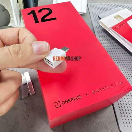 Смартфон OnePlus 12 12/256GB Global (CPH2583)